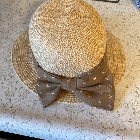 Sun Hat - Picture 3 of 7